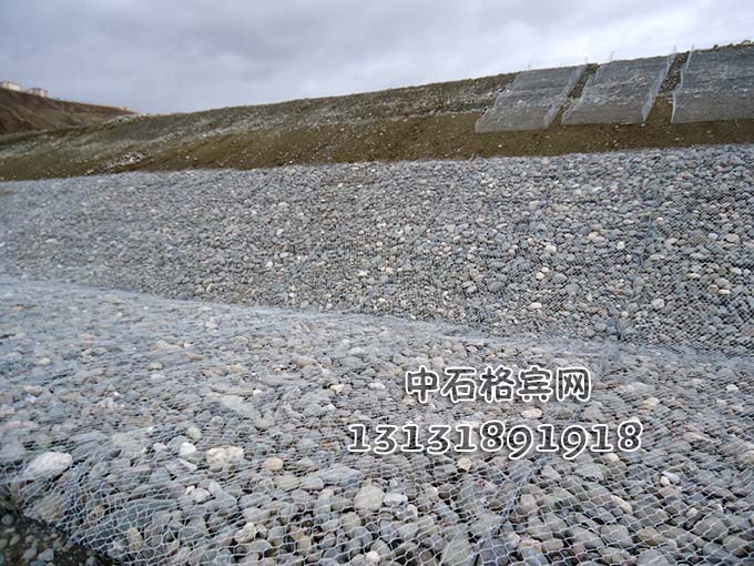 護岸雷諾護墊13131891918專(zhuān)業(yè)生產(chǎn)廠(chǎng)家